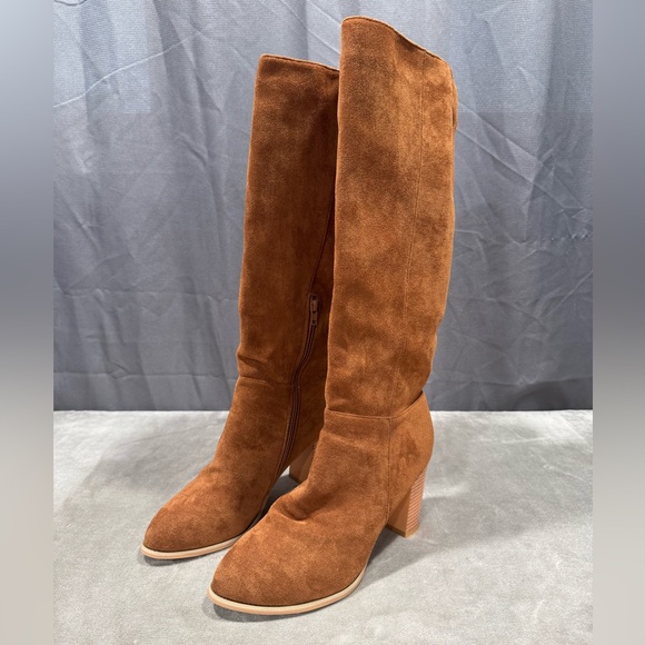 Elegant Tan Knee-High Women's Boots Size 9 - Picture 2 of 13